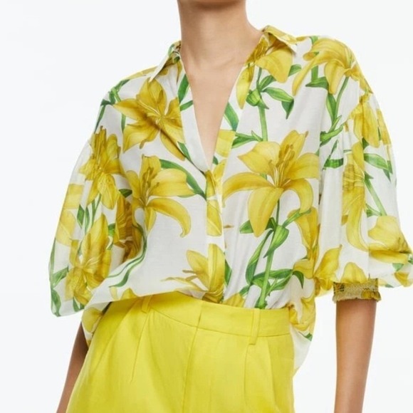 Alice + Olivia Tops - Alice +‎ Olivia Maylin Yellow Lily Floral Silk Blend Puff Sleeve Blouse Large